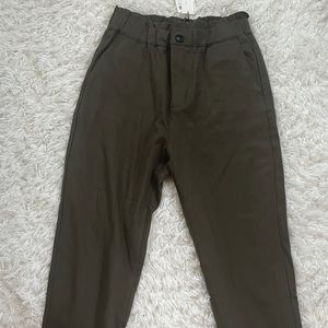 Zara olive green pants trousers so comfortable for work & casual wear NWT large